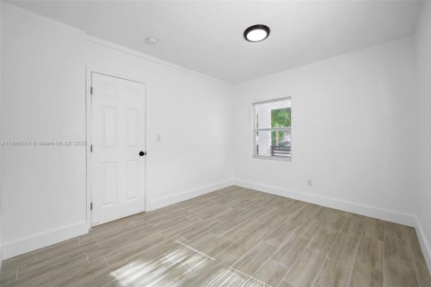 Villa ou maison à louer à Miami Shores, Floride: 3 chambres № 1933318 - photo 20