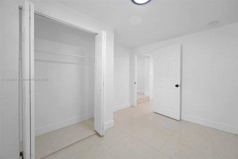 Villa ou maison à louer à Miami Shores, Floride: 3 chambres № 1933318 - photo 15