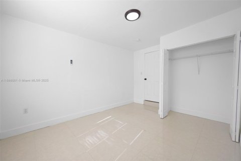 Villa ou maison à louer à Miami Shores, Floride: 3 chambres № 1933318 - photo 18