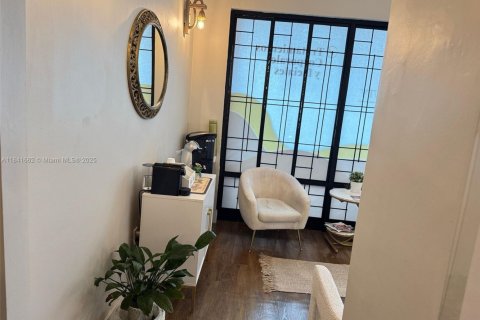Immobilier commercial à vendre à Miami, Floride № 1845888 - photo 26