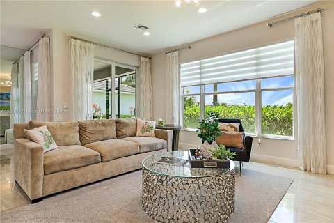 House in Port St. Lucie, Florida 2 bedrooms, 159.42 sq.m. № 2069804 - photo 20