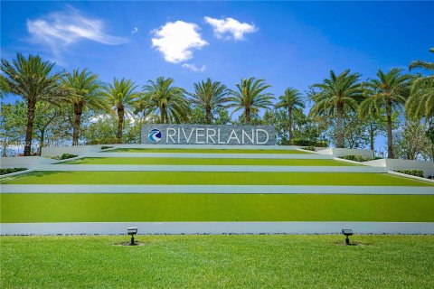 House in Port St. Lucie, Florida 2 bedrooms, 159.42 sq.m. № 2069804 - photo 5