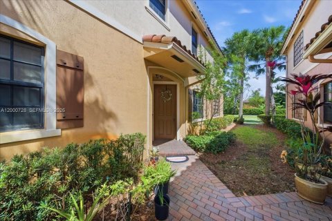 Adosado en venta en Plantation, Florida, 3 dormitorios, 185.06 m2 № 2065297 - foto 2
