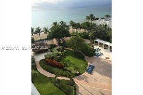 Copropriété à louer à Hollywood, Floride: 1 chambre, 103.4 m2 № 2155954 - photo 26
