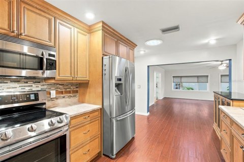 Villa ou maison à vendre à Clearwater, Floride: 3 chambres, 198.25 m2 № 2410120 - photo 18