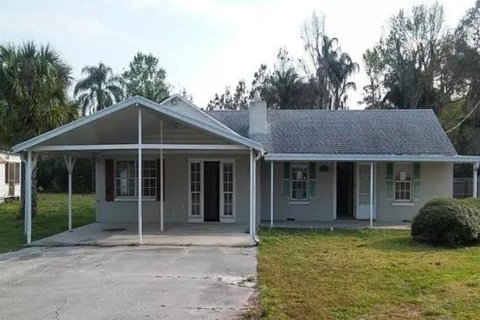 House in Orlando, Florida 5 bedrooms, 201.69 sq.m. № 1838405 - photo 1