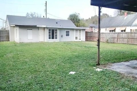 House in Orlando, Florida 5 bedrooms, 201.69 sq.m. № 1838405 - photo 3