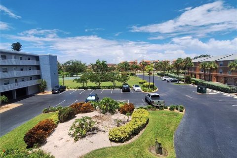 Copropriété à vendre à Saint Petersburg, Floride: 2 chambres, 103.12 m2 № 1838808 - photo 30