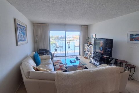 Copropriété à vendre à Saint Petersburg, Floride: 2 chambres, 103.12 m2 № 1838808 - photo 6