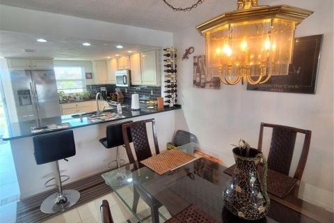 Copropriété à vendre à Saint Petersburg, Floride: 2 chambres, 103.12 m2 № 1838808 - photo 26