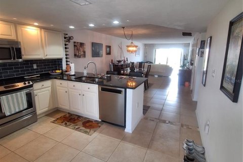 Copropriété à vendre à Saint Petersburg, Floride: 2 chambres, 103.12 m2 № 1838808 - photo 16