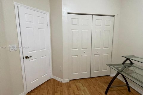 Casa en venta en Miramar, Florida, 3 dormitorios, 148.74 m2 № 1697590 - foto 16