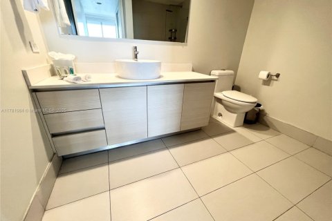 Copropriété à louer à Hallandale Beach, Floride: 2 chambres, 95.69 m2 № 1698273 - photo 26