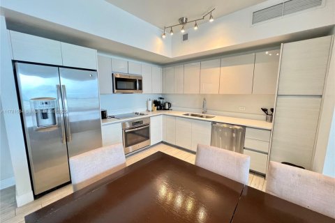 Copropriété à louer à Hallandale Beach, Floride: 2 chambres, 95.69 m2 № 1698273 - photo 11