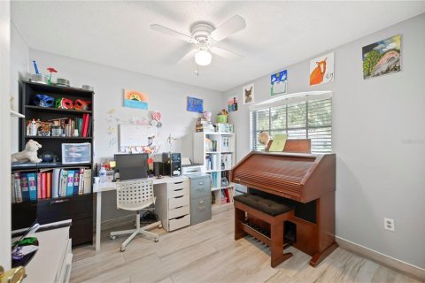 House in Lakeland, Florida 4 bedrooms, 116.87 sq.m. № 1885694 - photo 22
