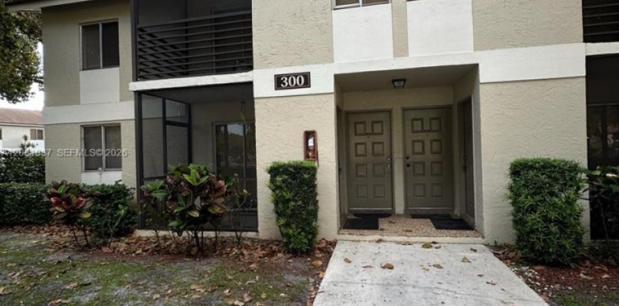Condo in Pompano Beach, Florida, 2 bedrooms № 2341224