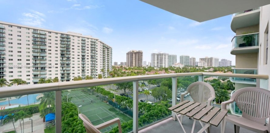 Condo à Sunny Isles Beach, Floride, 1 chambre № 1699672