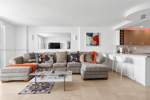 Condo in Miami Beach, Florida, 1 bedroom  № 2052924 - photo 12