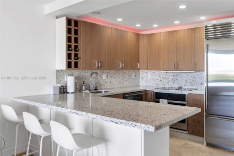 Condo in Miami Beach, Florida, 1 bedroom  № 2052924