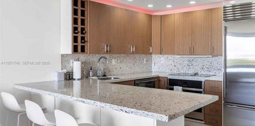 Condo in Miami Beach, Florida, 1 bedroom  № 2052924