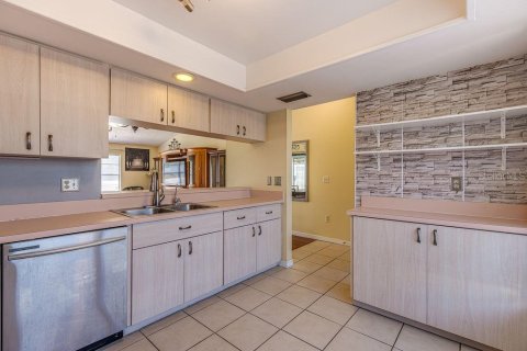 House in Oldsmar, Florida 2 bedrooms, 120.4 sq.m. № 1848461 - photo 5