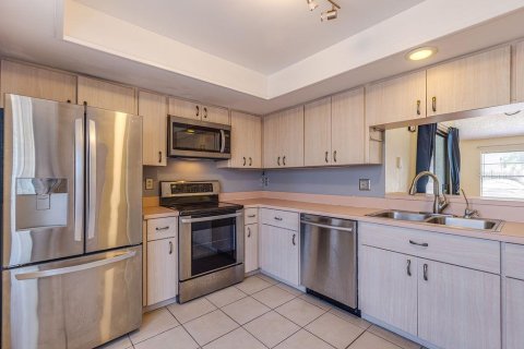 House in Oldsmar, Florida 2 bedrooms, 120.4 sq.m. № 1848461 - photo 6