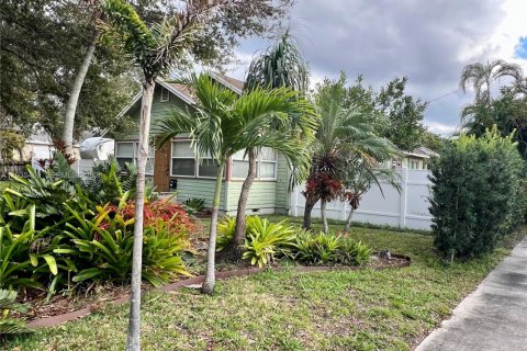 House in Pompano Beach, Florida 8 bedrooms, 115.94 sq.m. № 2002489 - photo 5