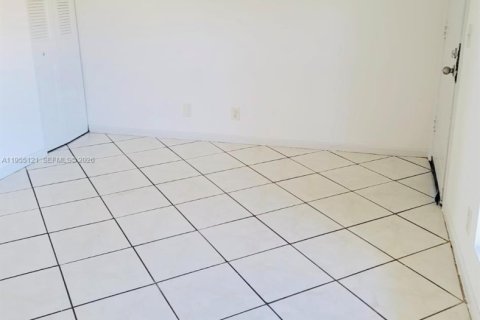 Copropriété à louer à West Palm Beach, Floride: 1 chambre, 74.32 m2 № 2010972 - photo 9