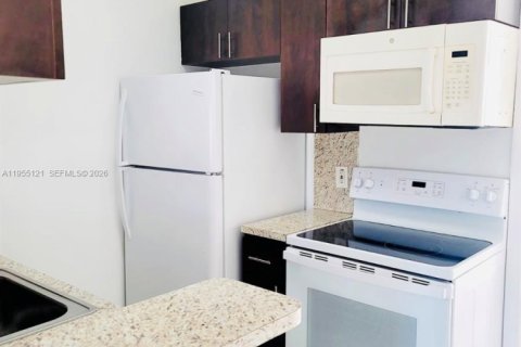 Copropriété à louer à West Palm Beach, Floride: 1 chambre, 74.32 m2 № 2010972 - photo 11