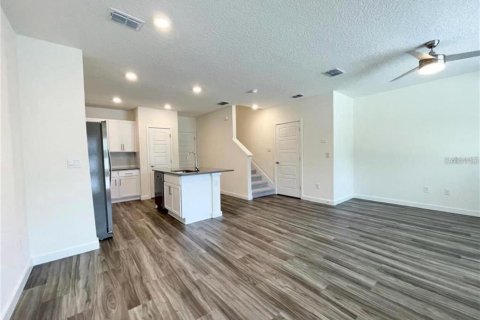 Adosado en venta en Longwood, Florida, 3 dormitorios, 138.24 m2 № 2156911 - foto 6