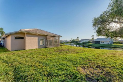 House in Bradenton, Florida 2 bedrooms, 160.72 sq.m. № 1542762 - photo 26