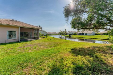 House in Bradenton, Florida 2 bedrooms, 160.72 sq.m. № 1542762 - photo 27