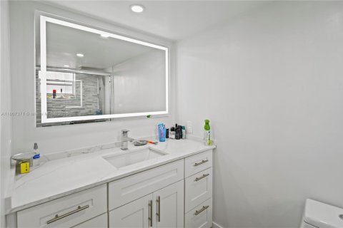 Condominio en venta en Dania Beach, Florida, 2 dormitorios, 110.55 m2 № 1748935 - foto 8