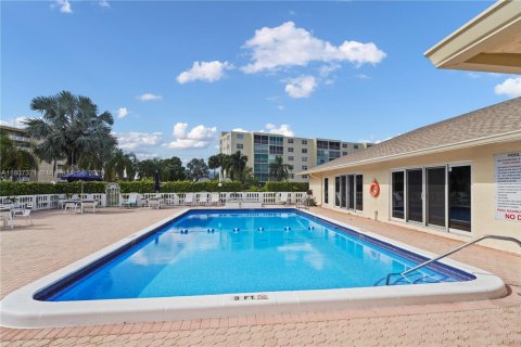 Condominio en venta en Dania Beach, Florida, 2 dormitorios, 110.55 m2 № 1748935 - foto 11