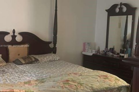 Condo in Tampa, Florida, 2 bedrooms  № 2002664 - photo 7