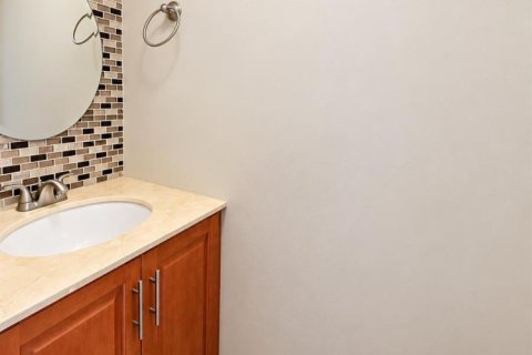 Touwnhouse à louer à Miami, Floride: 2 chambres, 92.9 m2 № 2388480 - photo 11