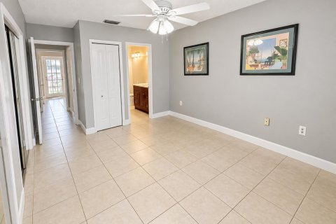 Touwnhouse à louer à Miami, Floride: 2 chambres, 92.9 m2 № 2388480 - photo 10