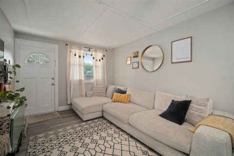 Casa en venta en Saint Petersburg, Florida, 3 dormitorios, 110 m2 № 1608188 - foto 9