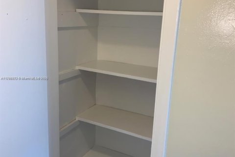 Condominio en venta en Hollywood, Florida, 1 dormitorio, 57.6 m2 № 1704565 - foto 13