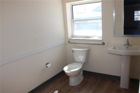 Commercial property in Holiday, Florida 500.74 sq.m. № 2101686 - photo 17