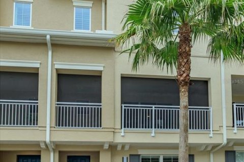 Touwnhouse à vendre à Lake Mary, Floride: 3 chambres, 203.18 m2 № 2289586 - photo 7