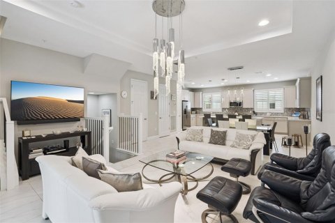 Touwnhouse à vendre à Lake Mary, Floride: 3 chambres, 203.18 m2 № 2289586 - photo 12