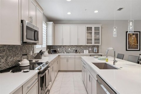 Touwnhouse à vendre à Lake Mary, Floride: 3 chambres, 203.18 m2 № 2289586 - photo 21