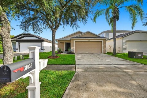Villa ou maison à Wesley Chapel, Floride 3 chambres, 125.42 m2 № 2347414
