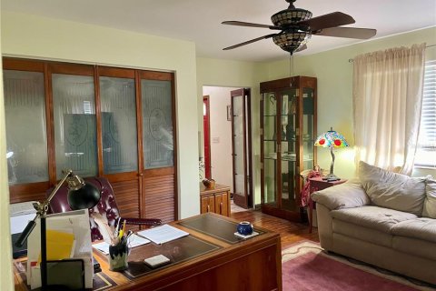 House in Edgewater, Florida 4 bedrooms, 199.55 sq.m. № 2115511 - photo 21