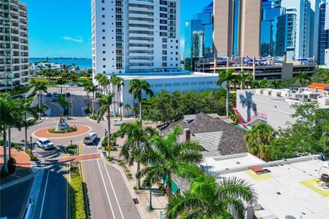 Condominio en venta en Sarasota, Florida, 2 dormitorios, 110.27 m2 № 2095126 - foto 10
