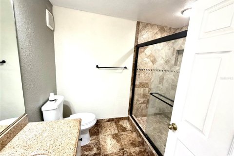 Condo in Tampa, Florida, 1 bedroom  № 2198835 - photo 13