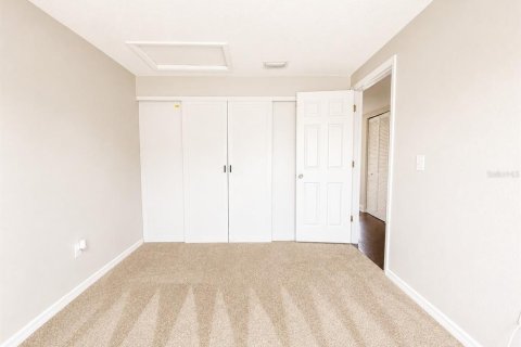 House in Tampa, Florida 3 bedrooms, 125.98 sq.m. № 2258644 - photo 21