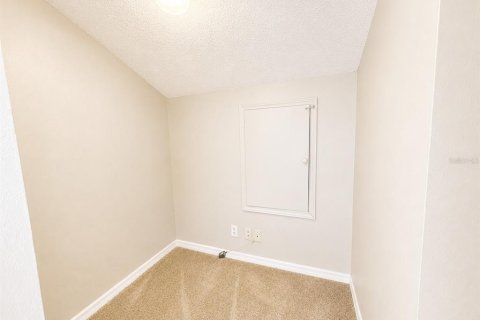 House in Tampa, Florida 3 bedrooms, 125.98 sq.m. № 2258644 - photo 19