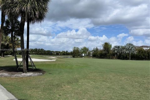 Townhouse in Doral, Florida 3 bedrooms, 163.42 sq.m. № 2076292 - photo 28